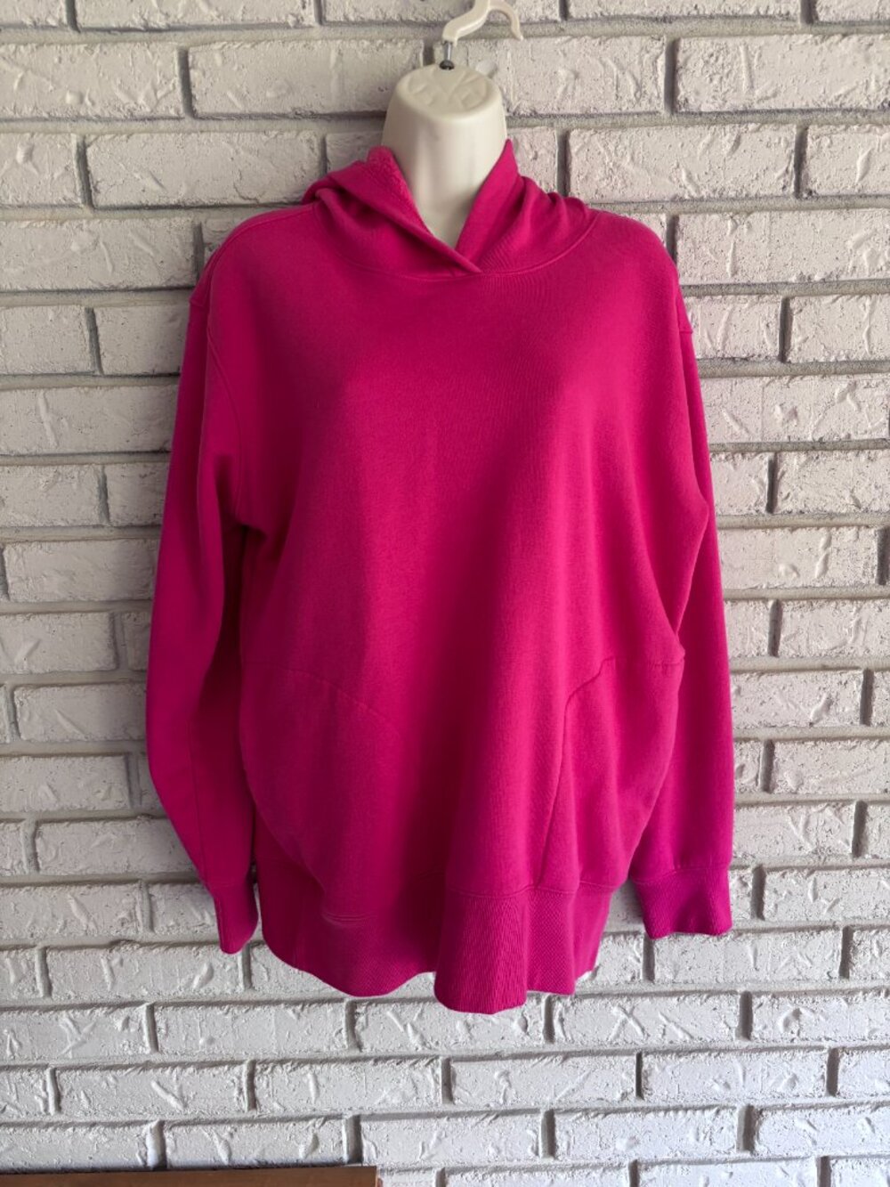 Tek Gear Women’s Pink Hoodie Athletic Medium
